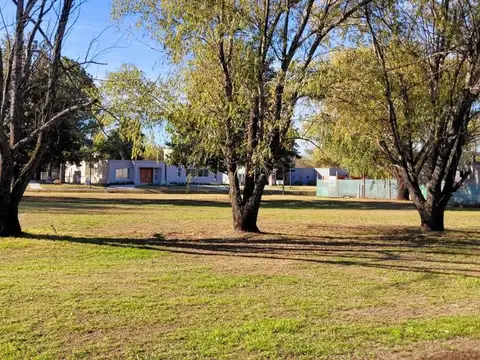 VENTA LOTE VALLE DEL GOLF 1564M2 SOBRE BOULEVARD