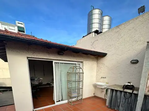 Depto Tipo Casa en Alquiler de 3 ambientes