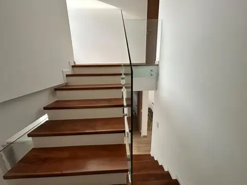 San Martin Jc43328djcni 1500 , Piso 8