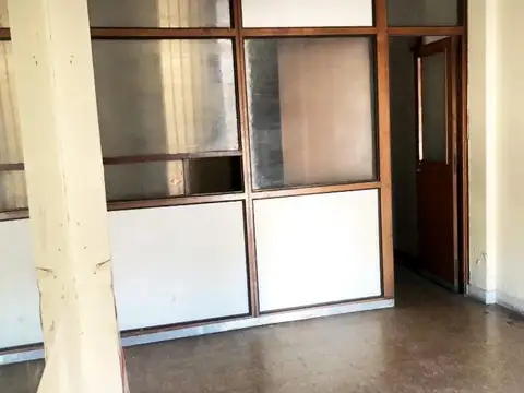 Av Caseros 3800