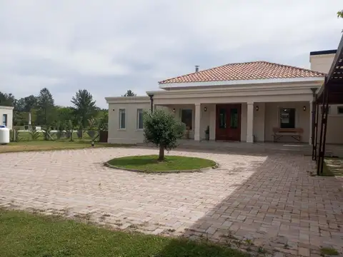 CAMPOS DE ROCA II - Ruta Provincial 2 Km 65 100