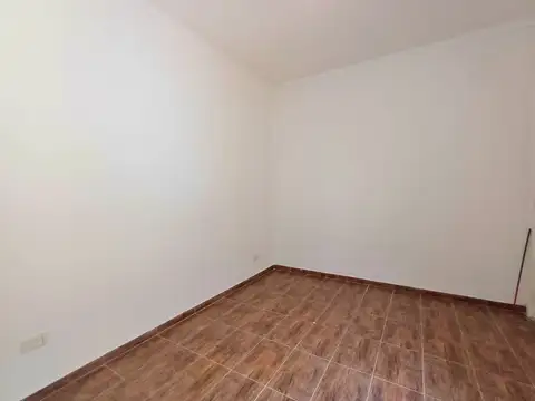 Depto Tipo Casa en Alquiler en Ituzaingo, $ 750.000