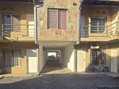 Depto Tipo Casa en Venta de 1 dormitorio
