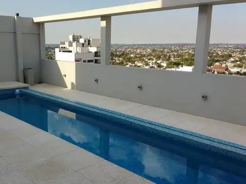 Monoambiente al frente con balcon