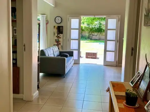 Casa en Venta en Monte Grande, USD 380.000