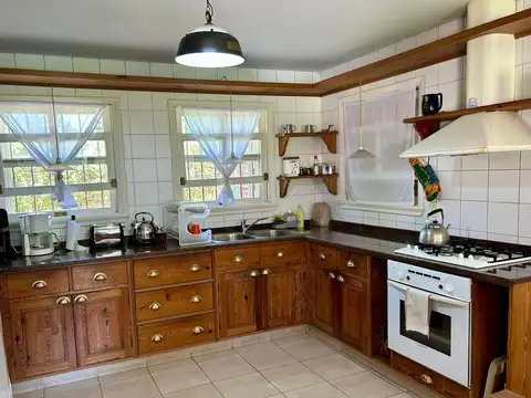 Casa 4 ambientes con 3 baños