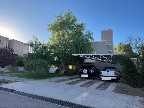 Casa en Venta de 5 dormitorios