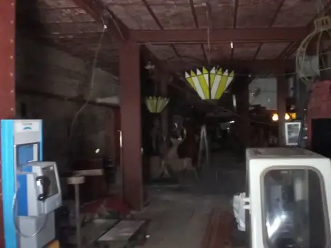 VENTA DE CASA 1000 M2 EN MONSERRAT OPORTUNIDAD