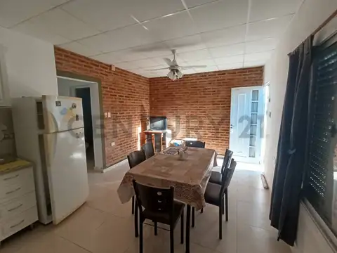 Casa 3 ambientes con 1 baño
