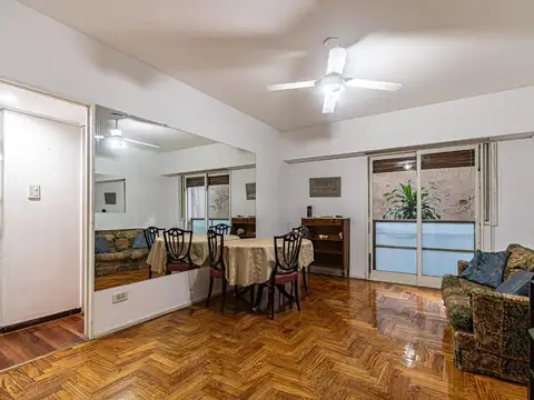 Venta. Oficina/Consultorio. 3 Ambientes. Austria y Arenales.