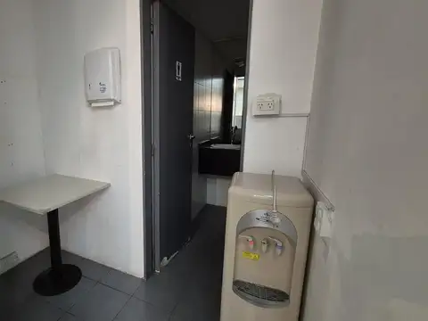Departamento en VENTA , muchos m2 ,excelente ubicación. Vista a la Plaza!