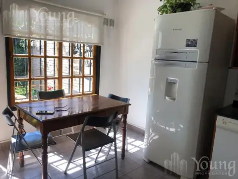 Triplex 5 ambientes en venta en Wilde centro