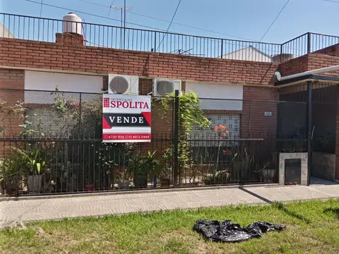 CASA EN VENTA 3 AMBIENTES. JOSE LEON SUAREZ