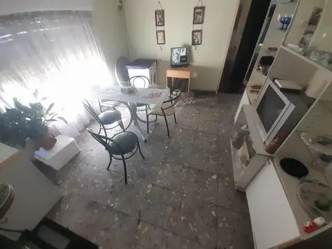 CASA EN VENTA 3 AMBIENTES. JOSE LEON SUAREZ