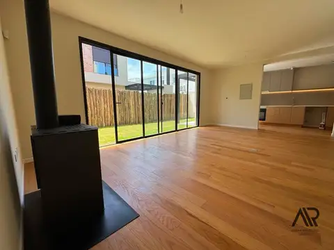 Departamento en Alquiler de 5 ambientes