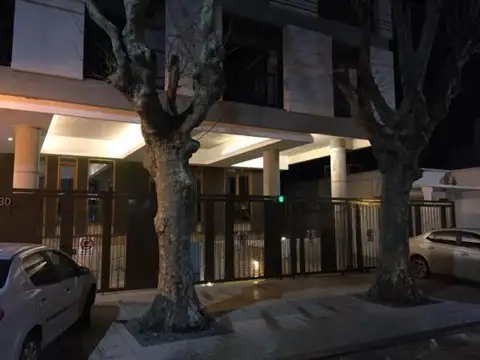 Departamento con cochera " excelente diseño"