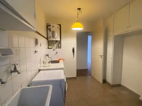 Departamento en Alquiler en Acassuso Vias  /  Santa Fe, $ 850.000