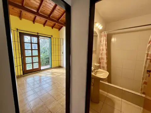 Depto Tipo Casa en Venta con 1 cocheras