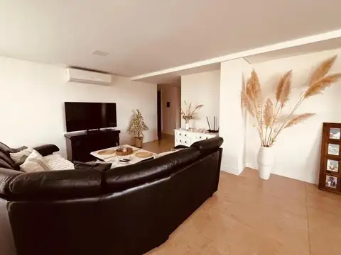 Sarmiento 3327, Mar Del Plata, Buenos Aires, Argentina.