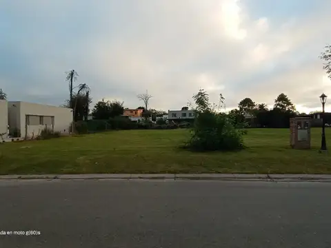 Terreno en Venta 20  mts Frente