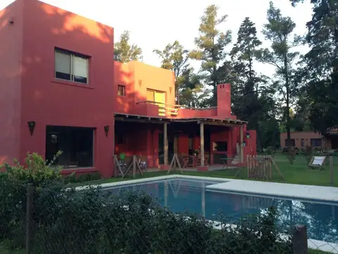 Casa  en Alquiler en Sausalito, Pilar, G.B.A. Zona Norte