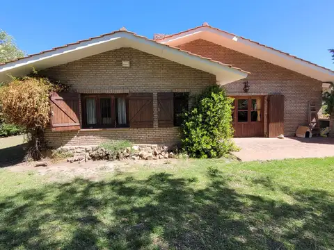 Se vende casa en La Cumbre zona tranquila proxima a las sierras