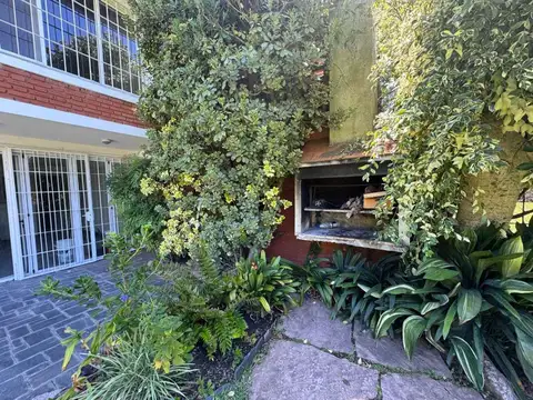 VENTA CASA ACASSUSO Libert al Rio pulmón soñado