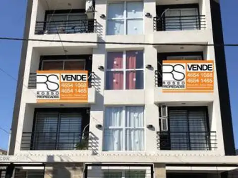 Departamento 3 Ambientes con Terraza Propia y Cochera en Venta - San Justo