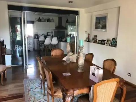 Casa en venta - 3 Dormitorios 2 Baños - Mendiolaza