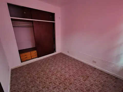 Depto Tipo Casa en Alquiler de 1 dormitorio