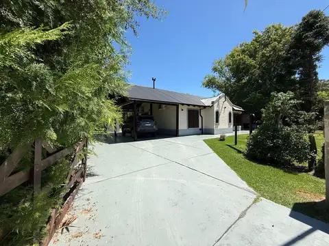 Casa en Venta en Las Lomadas, USD 170.000