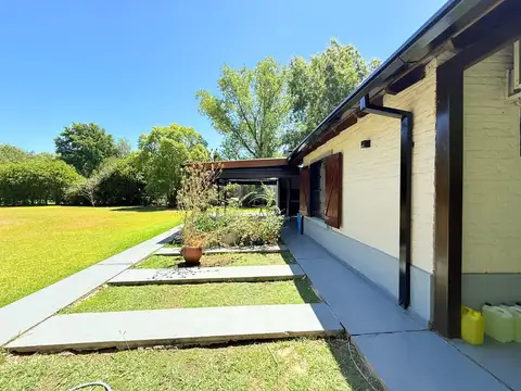 Casa 3 ambientes con 1 baño