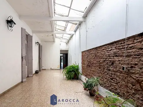 CASA - VENTA - PATERNAL - 4 AMB - A REFACCIONAR