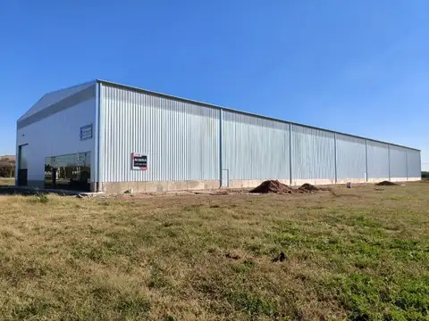 GALPON  2700 m2  CUBIERTOS en ALQUILER