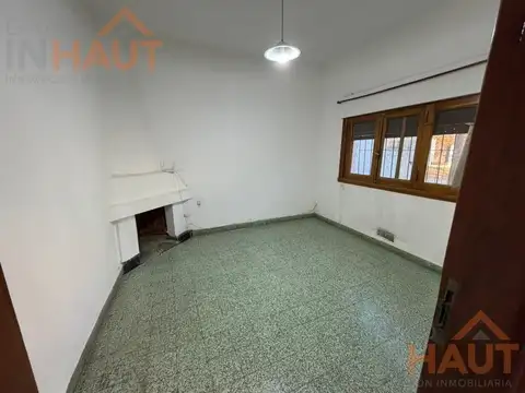 Casa en Allen esquina Misiones y Tucuman