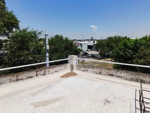 VENTA OPORTUNIDAD RENTA 2 DORMI BARRIO COLON PH PA