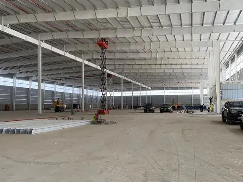 Nave Industrial a estrenar en Garin dentro de predio cerrado