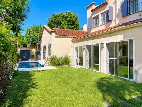 Casa en Venta con 1 cochera