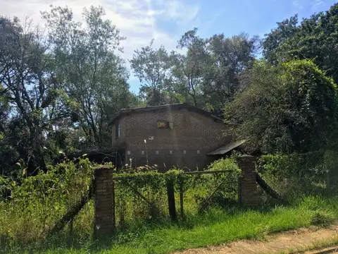 VENTA CASA CON AMPLIO TERRENO EN CANDELARIA