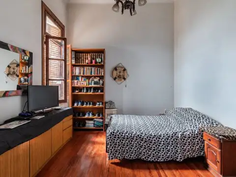 Casa 5 ambientes con 2 baños