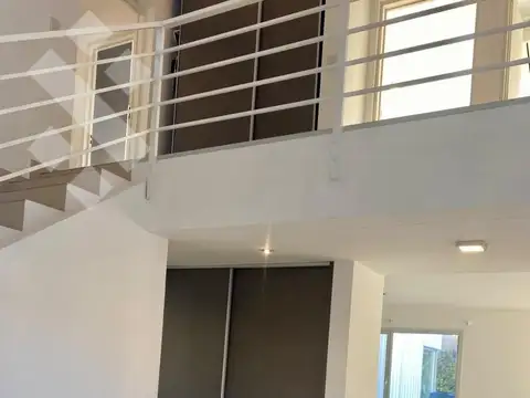 Venta Casa 3 Dormi con Quincho y Pileta - Bº Cerrado Villa Muluen - Plottier