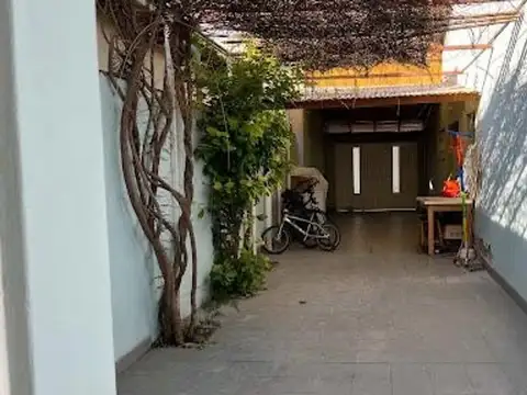 Casa en Venta en General Roca, USD 75.000