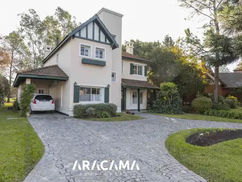 Casa en Venta en Saint Thomas Norte Sur - Canning