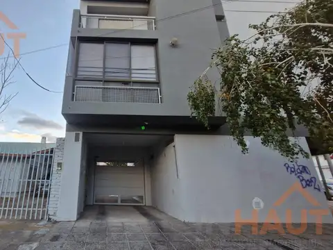 Cochera en Área Centro Oeste