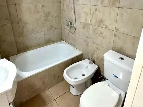 ALQUILER DEPARTAMENTO TRES AMB CON COCHERA PIAMONTE III