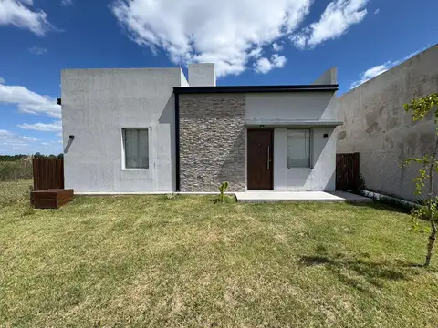 Casa Monoambiente con 1 baño