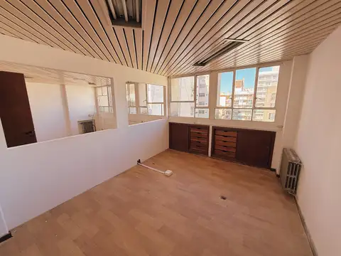 Oficina en Venta 66 años