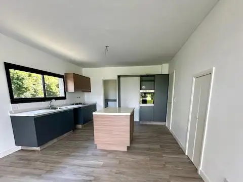 Casa en Venta en San Matias, USD 420.000