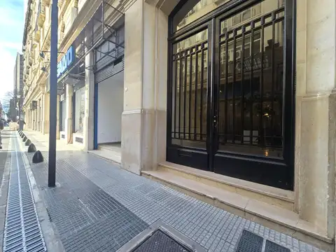 Tacuarí 300