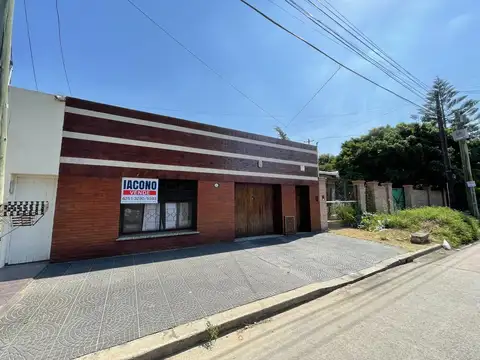 Victorica 884 entre De Pinedo y Comandante 100